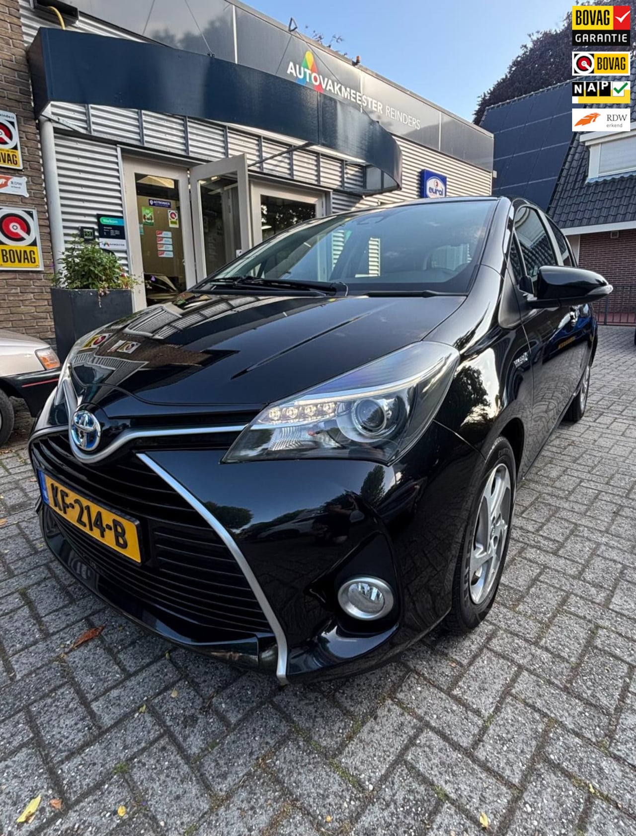 Toyota Yaris - 1.5 Hybrid Trend 1.5 Hybrid Trend, Cruise, All Season, Bluetooth - AutoWereld.nl