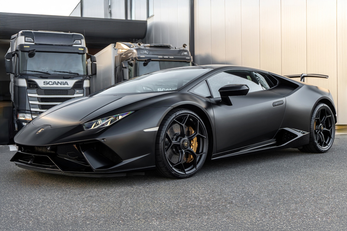 Lamborghini Huracán - Performante V10 - Nero Nemesis - Carbon Package - Full PPF - AutoWereld.nl