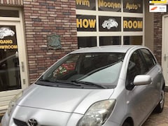 Toyota Yaris - 1.0 VVTi Acces