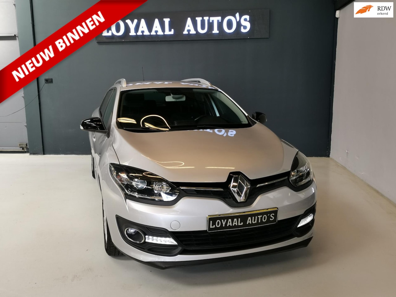 Renault Mégane Estate - 1.2 TCe Limited | NAVI | AIRCO | CRUISE | PDC | TREKAAK | NAP | APK. - AutoWereld.nl