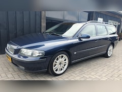 Volvo V70 - 2.4 T Comfort Line *MET WERK