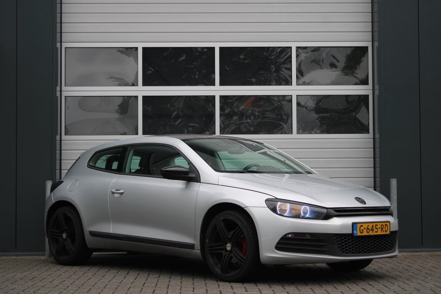 Volkswagen Scirocco - 1.4 TSI Highline Clima/Cruise/Navi/Bluetooth/Stoelverwarming/PDC/19"LM/APK:02-05-2026 - AutoWereld.nl