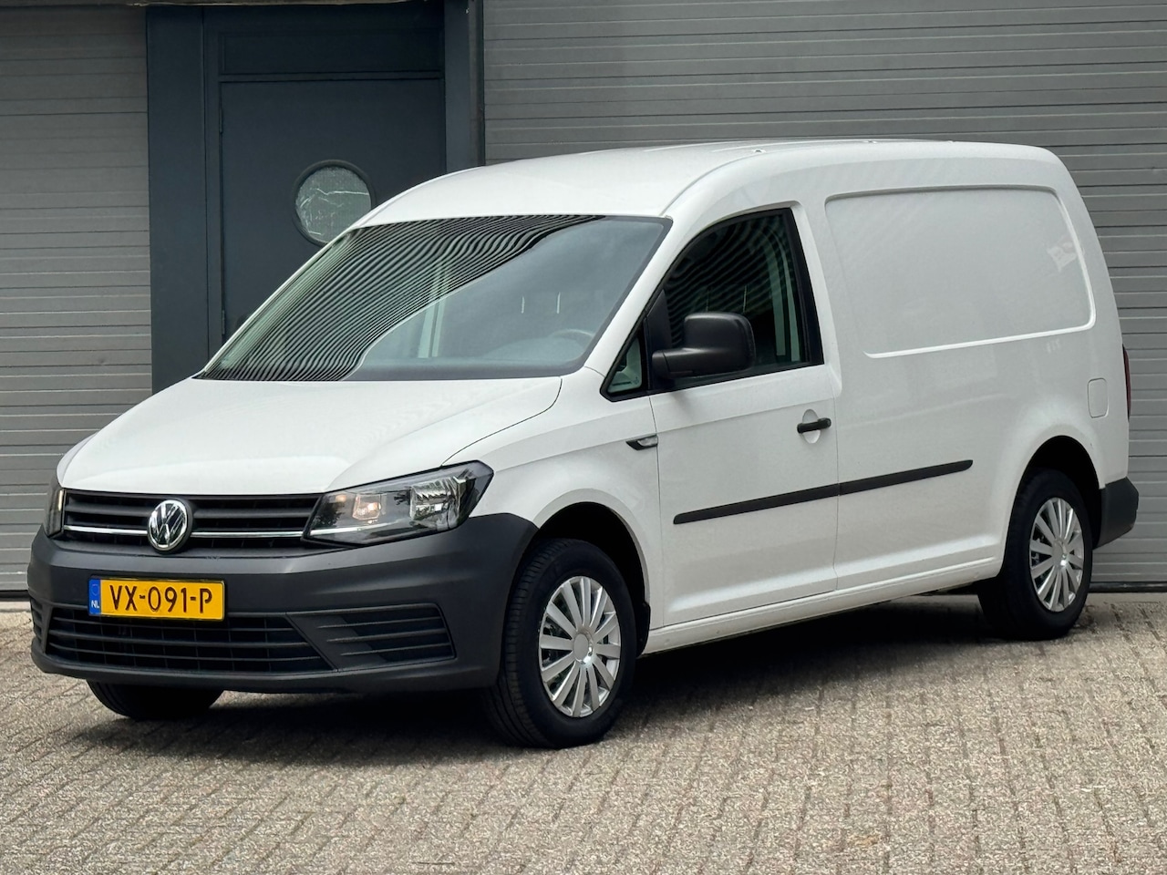 Volkswagen Caddy Maxi - 1.6 TDI L2H1 Trendline - AutoWereld.nl