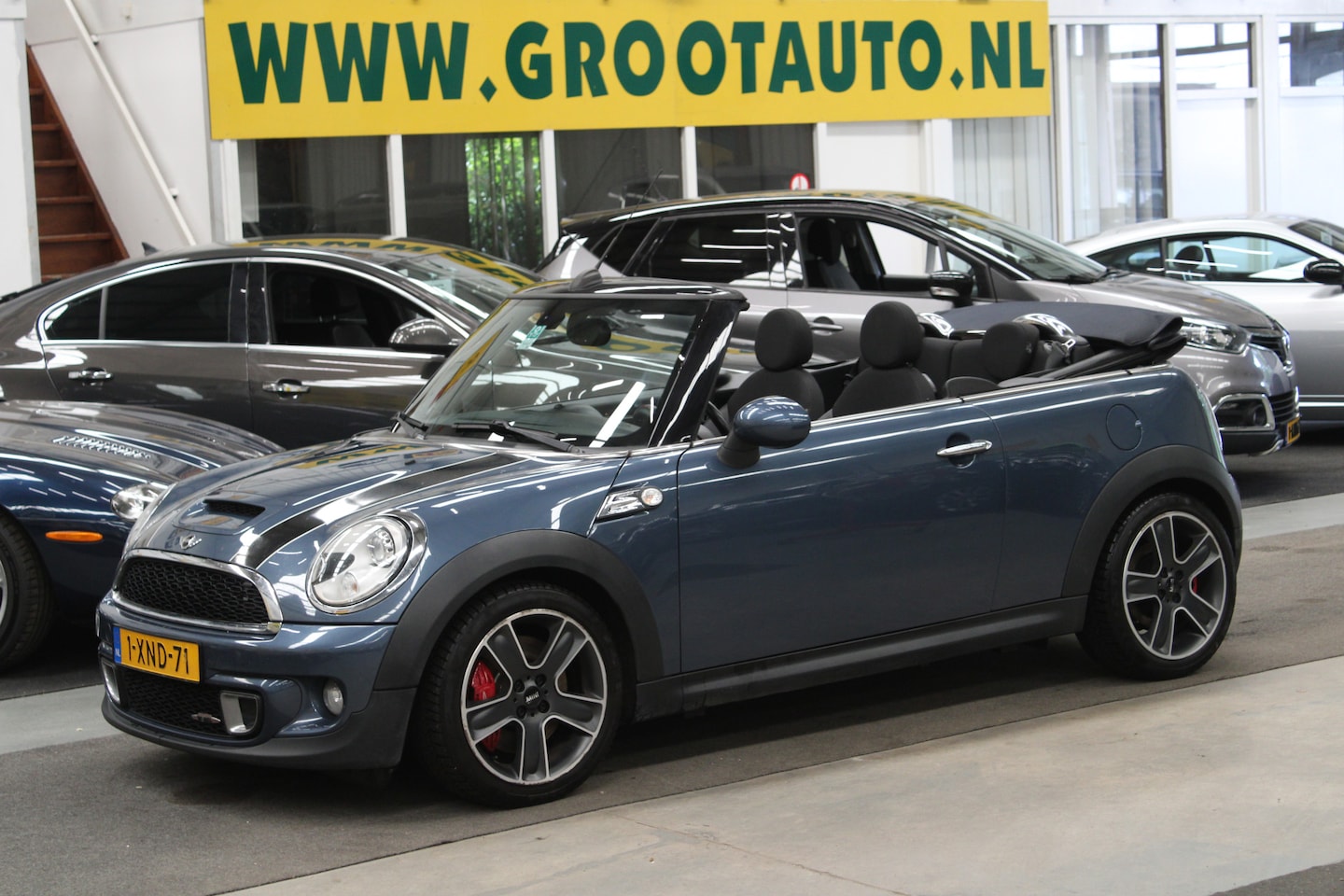 MINI Cabrio - Mini 1.6 John Cooper Works Airco, Cruise control, Navi, Stoelverwarming - AutoWereld.nl