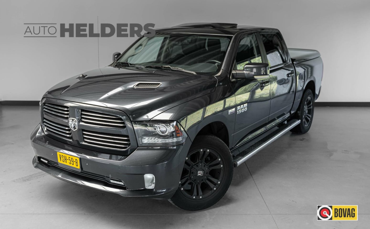 Dodge Ram 1500 - 4X4 5.7 V8 4x4 Quad Cab 6'4 Pano Stoelverk. - AutoWereld.nl