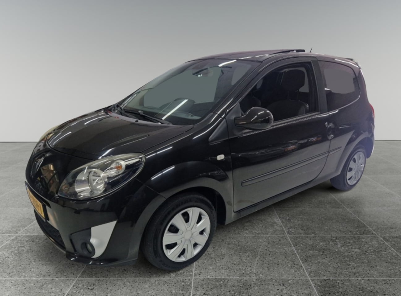Renault Twingo - 1.2 Dynamique APK 27-6-2026 Airco Pano. - AutoWereld.nl