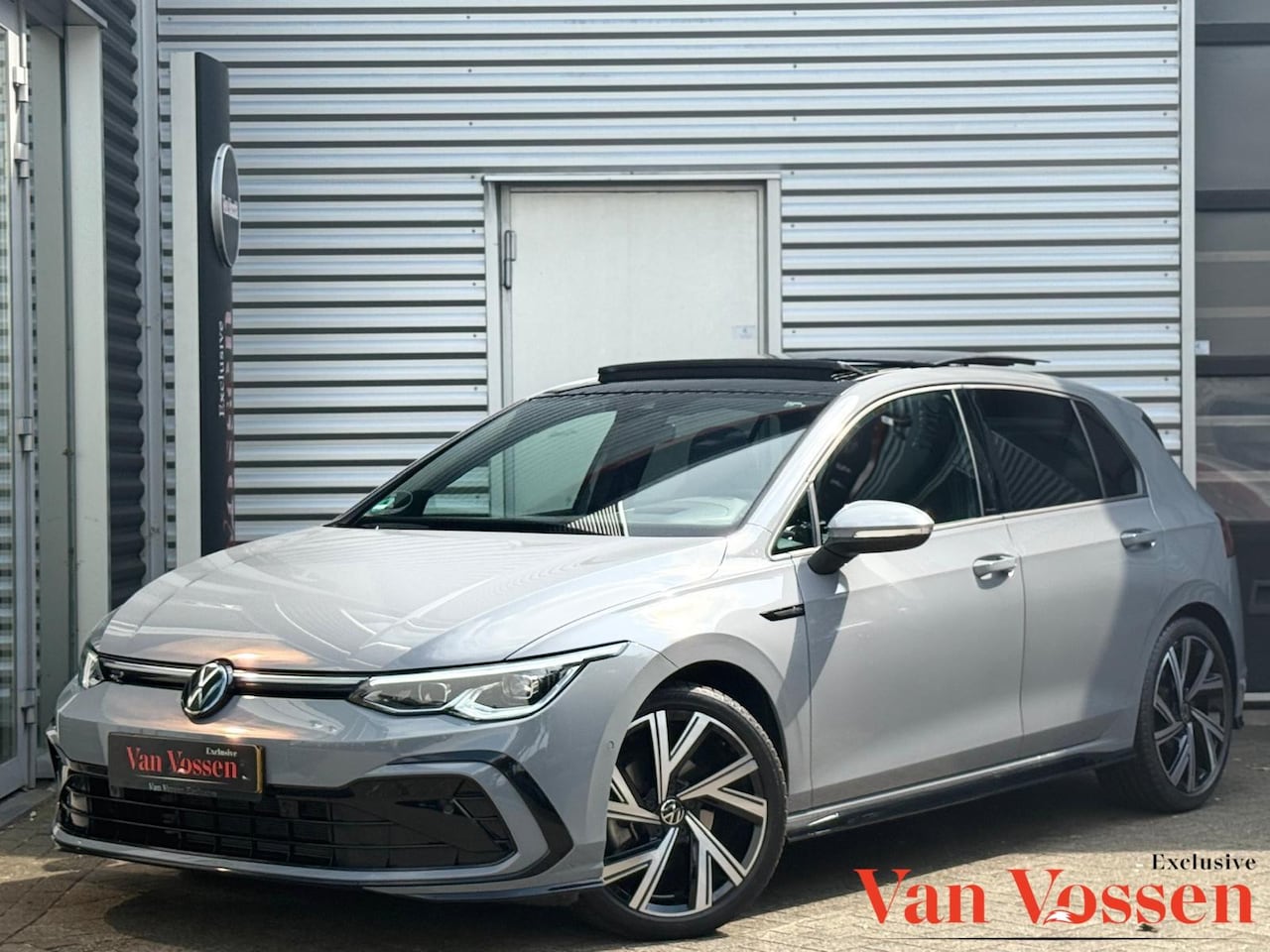 Volkswagen Golf Variant - 8 1.5 eTSI|Navi|Camera|Sfeerverlichting|ACC|DSG|Memory|Keyless|Carplay - AutoWereld.nl