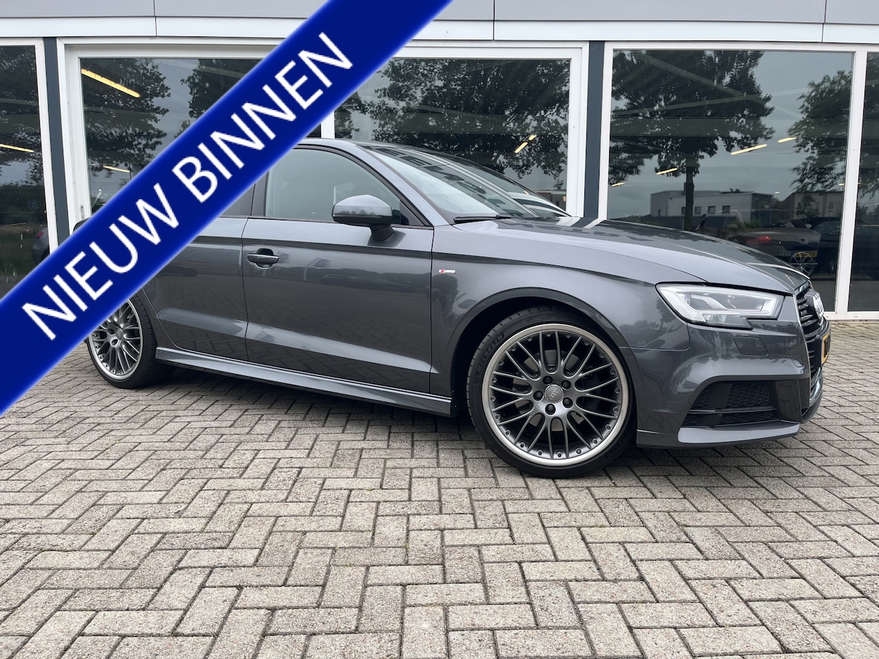 Audi A3 Limousine - 2.0 TFSI quattro Design S Line Plus Stand kachel / Clima / Speedline 19 inch / Cruise / 10 - AutoWereld.nl