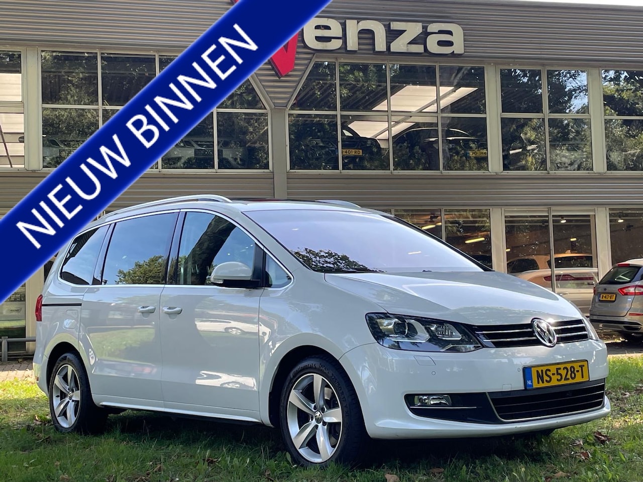 Volkswagen Sharan - 2.0 TSI Highline 7p. Panoramadak - AutoWereld.nl