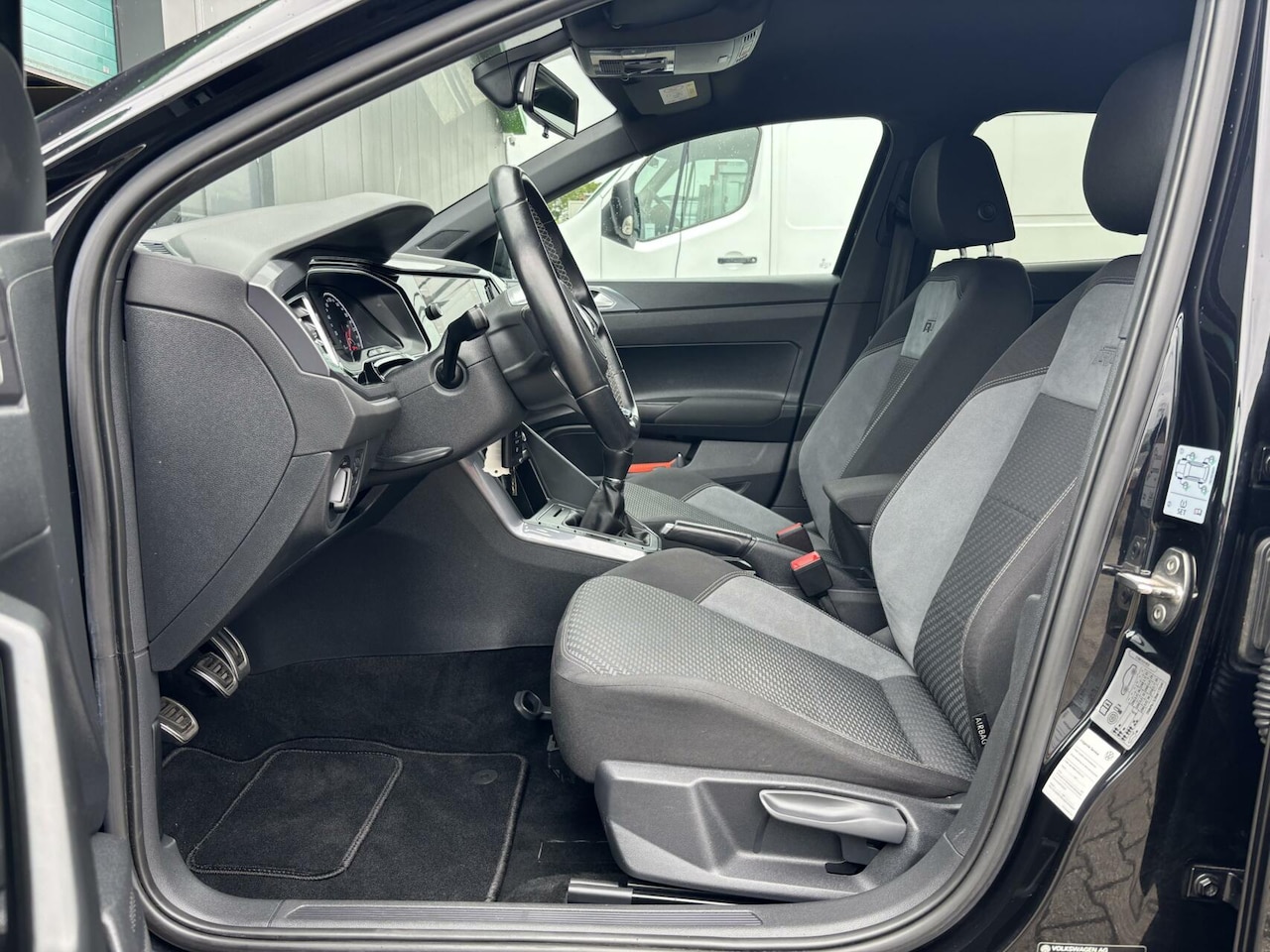 Volkswagen Polo - 1.0 TSI Highline Business (3x) R-Line AppleCarPlay/ AndroidAuto/ Adaptieve Cruise Control/