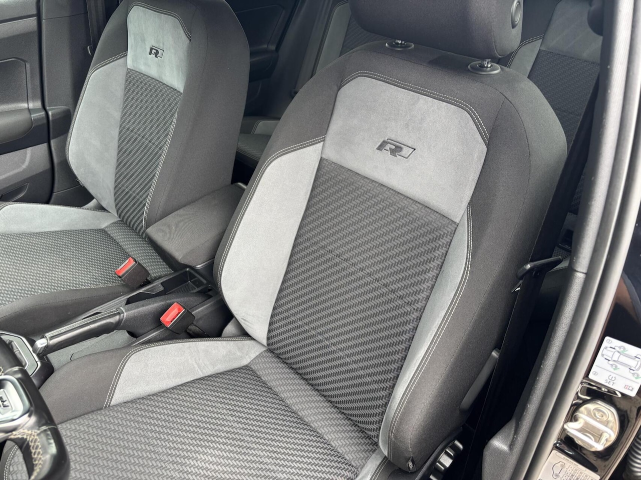 Volkswagen Polo - 1.0 TSI Highline Business (3x) R-Line AppleCarPlay/ AndroidAuto/ Adaptieve Cruise Control/