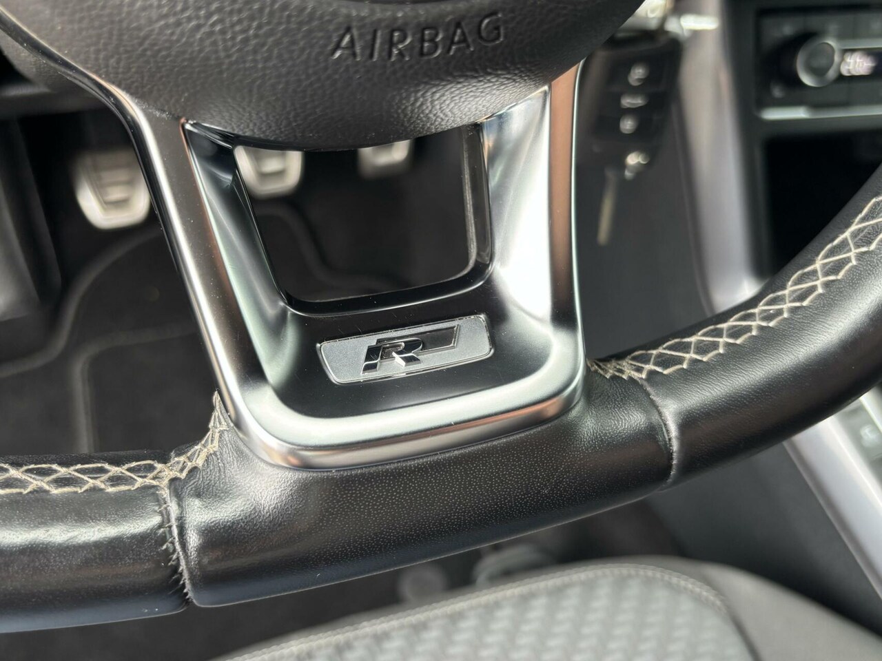 Volkswagen Polo - 1.0 TSI Highline Business (3x) R-Line AppleCarPlay/ AndroidAuto/ Adaptieve Cruise Control/