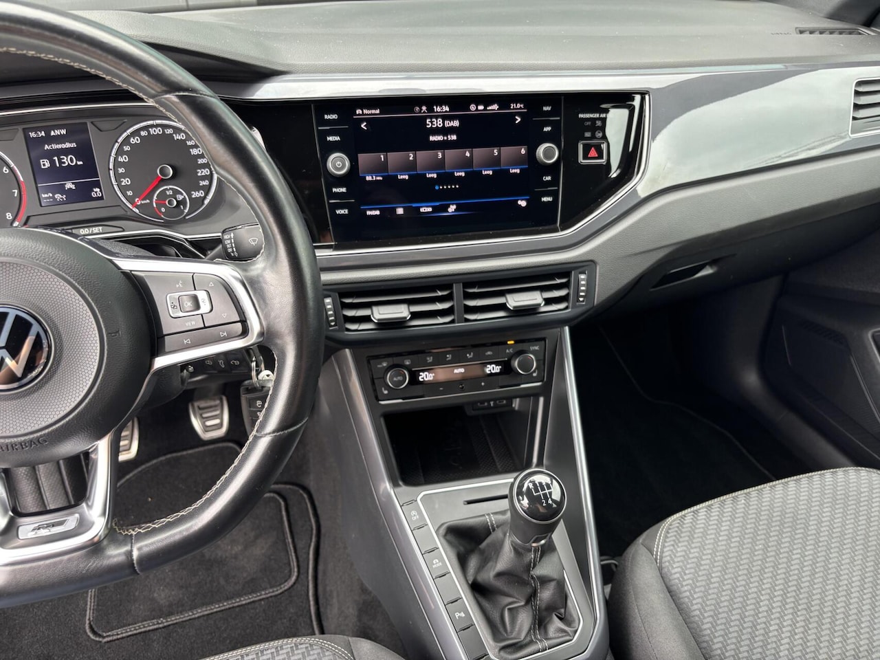 Volkswagen Polo - 1.0 TSI Highline Business (3x) R-Line AppleCarPlay/ AndroidAuto/ Adaptieve Cruise Control/