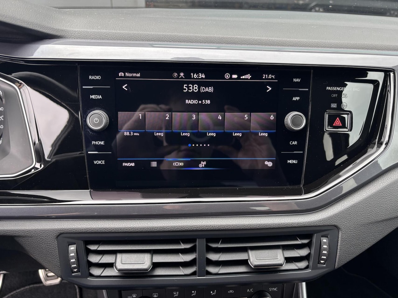 Volkswagen Polo - 1.0 TSI Highline Business (3x) R-Line AppleCarPlay/ AndroidAuto/ Adaptieve Cruise Control/