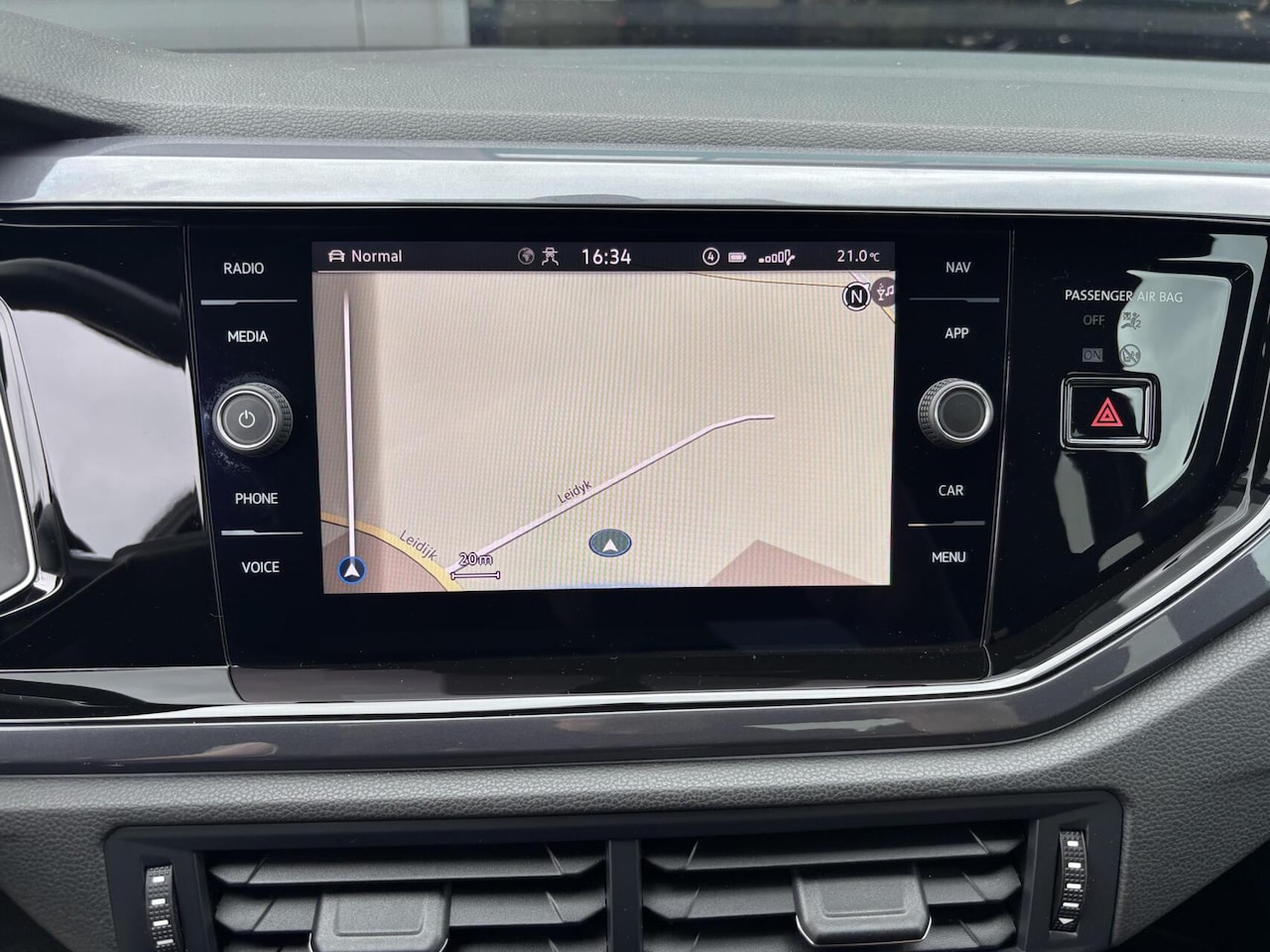 Volkswagen Polo - 1.0 TSI Highline Business (3x) R-Line AppleCarPlay/ AndroidAuto/ Adaptieve Cruise Control/