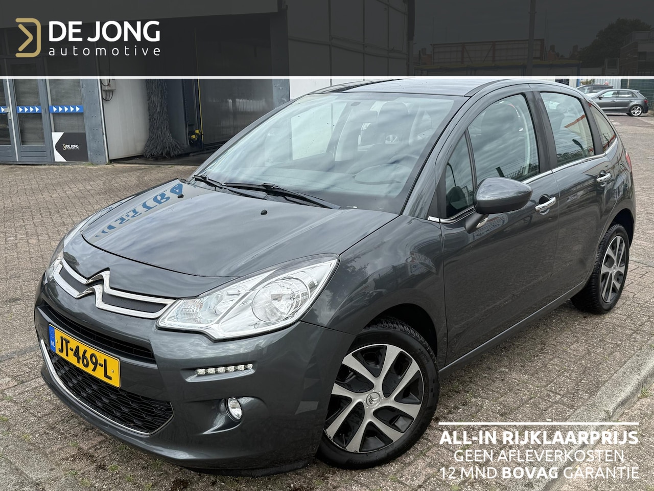 Citroën C3 - 1.2 PureTech Selection Airco/Navi/Parkeersensoren/All Weather banden/GEEN AFLEVERKOSTEN - AutoWereld.nl