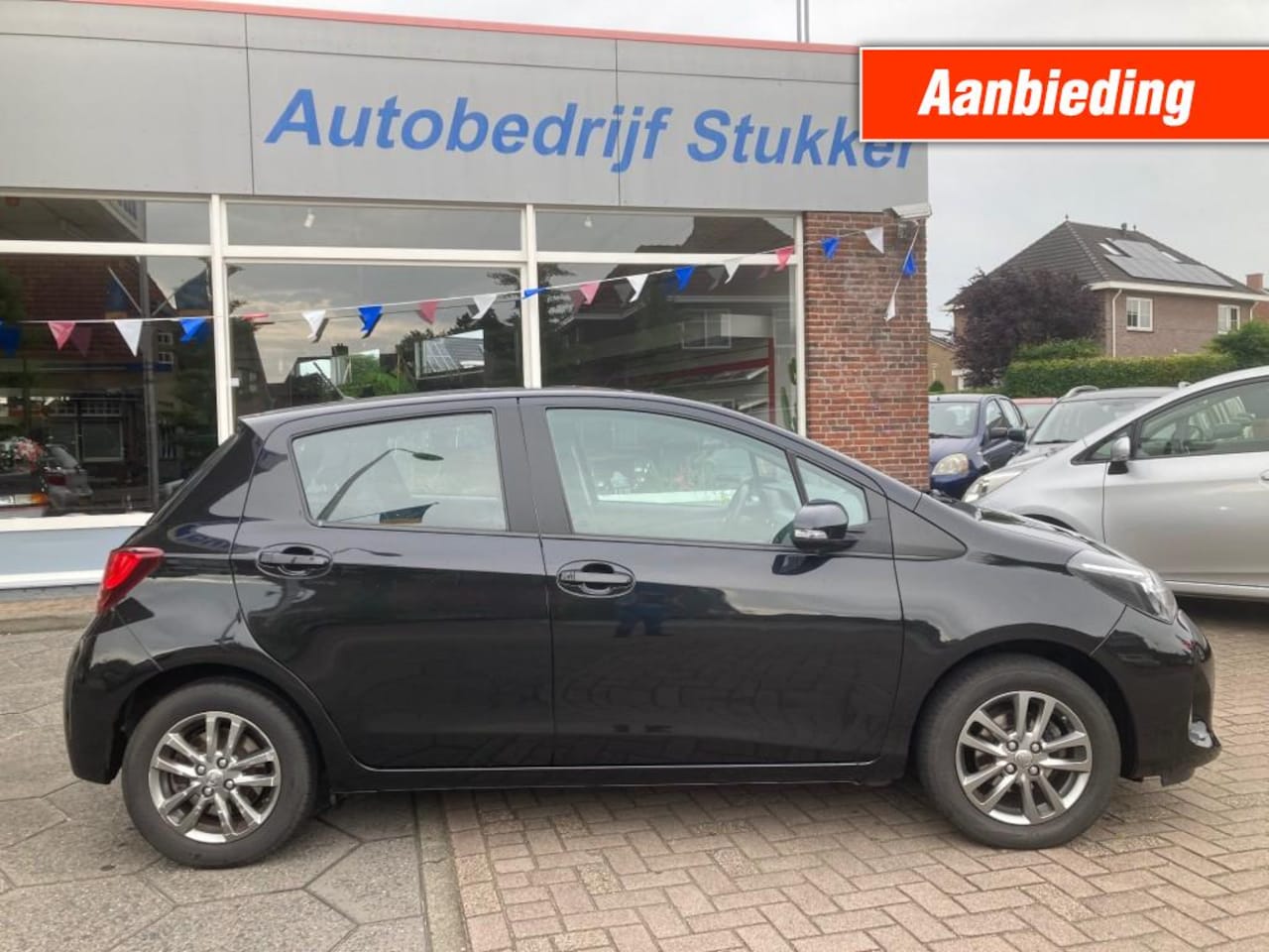 Toyota Yaris - 1.33 VVT-i Aspiration Airco Navigatie 119.273 km - AutoWereld.nl