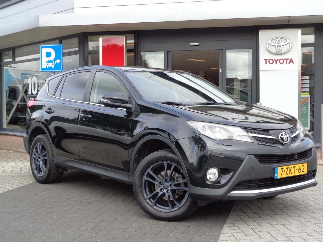 Toyota RAV4 - 2.0 151pk AWD Executive Business - AutoWereld.nl