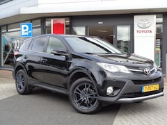 Toyota RAV4 - 2.0 151pk AWD Executive Business