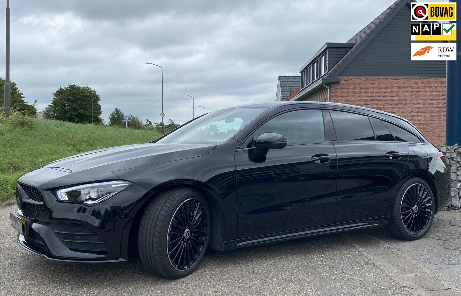 Mercedes-Benz CLA-klasse Shooting Brake - 200 Business Solution AMG/ 19"/ Ambient/ Cam/ Elec. trekhaak - AutoWereld.nl