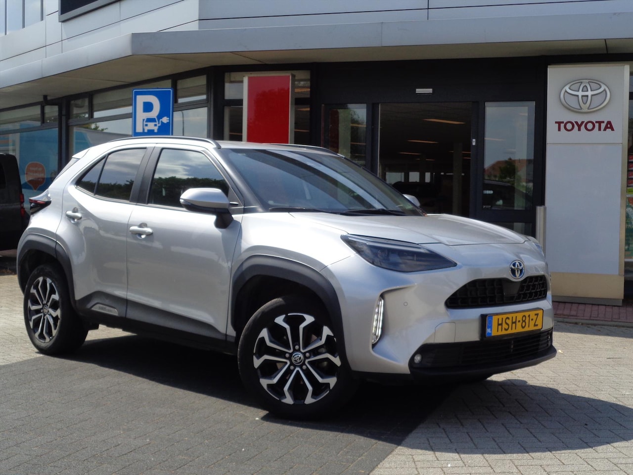Toyota Yaris Cross - 1.5 Hybrid 116pk CVT Dynamic LIMITED - AutoWereld.nl