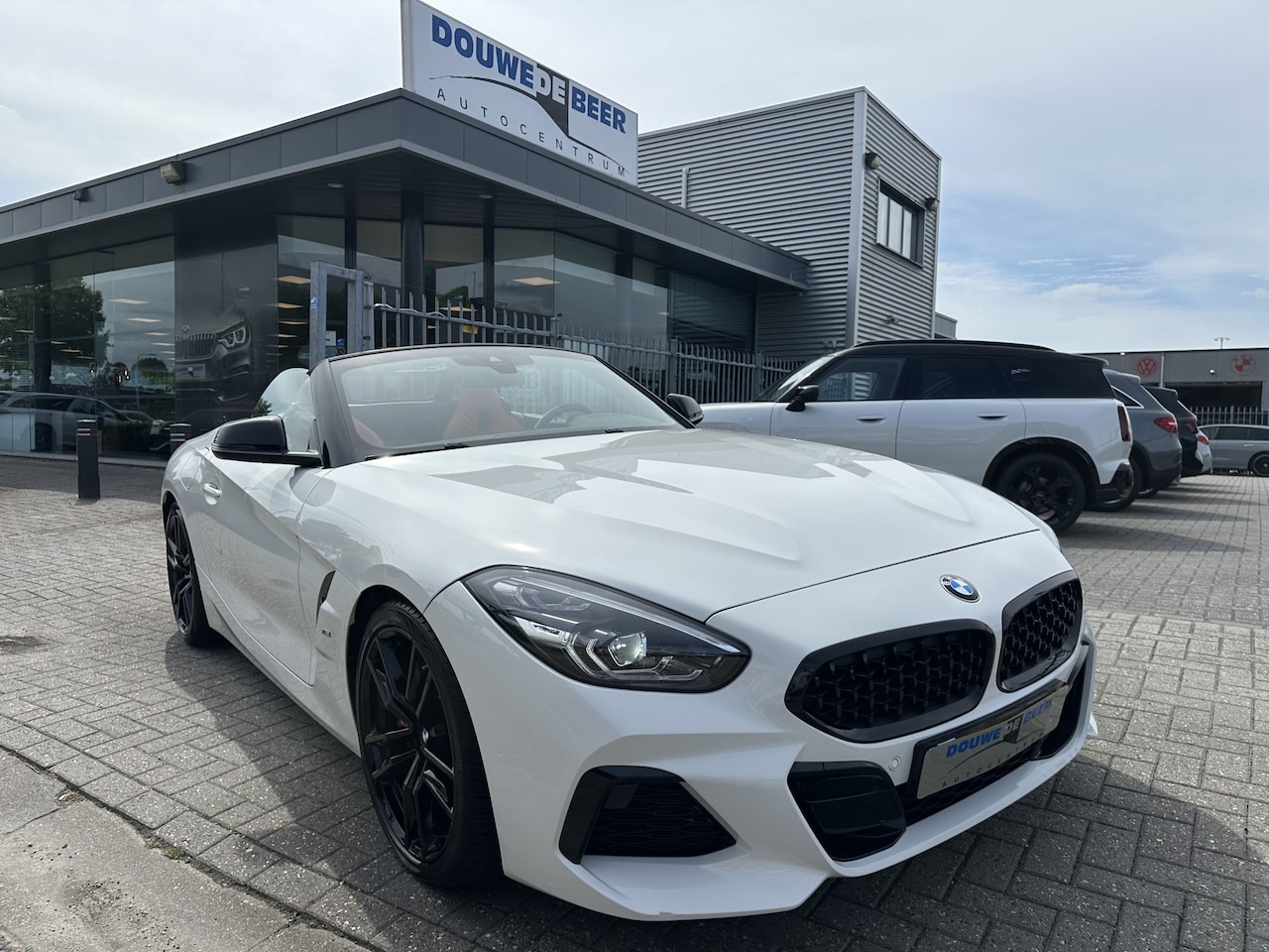 BMW Z4 Roadster - sDrive20i High Executive M sport Harman Kardon | Connected Prof. | Rood interieur - AutoWereld.nl