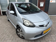Toyota Aygo - 1.0-12V + / 5DRS / NAP