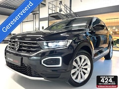 Volkswagen T-Roc - 1.5 TSI Sport/ Camera/ Keyless/ Standkachel/ CarPlay