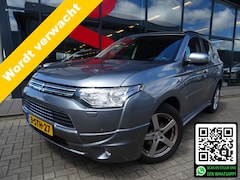 Mitsubishi Outlander - 2.0 PHEV Instyle+ 4WD 203 PK AUTOMAAT | DEALER ONDERHOUDEN | TREKHAAK |