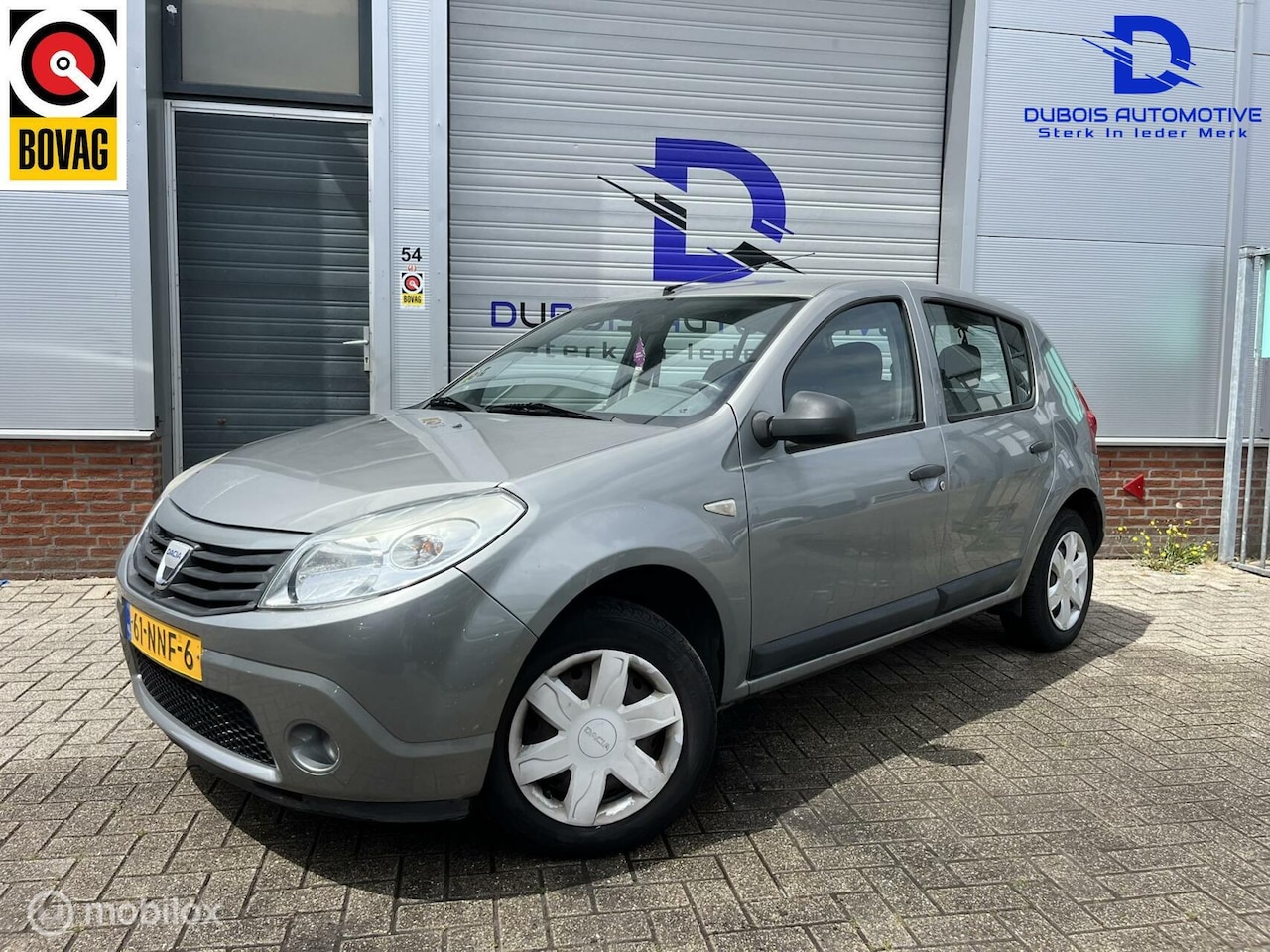 Dacia Sandero - 1.2| AIRCO|NIEUWE APK|NIEUWE DISTRIBUTIERIEM| - AutoWereld.nl