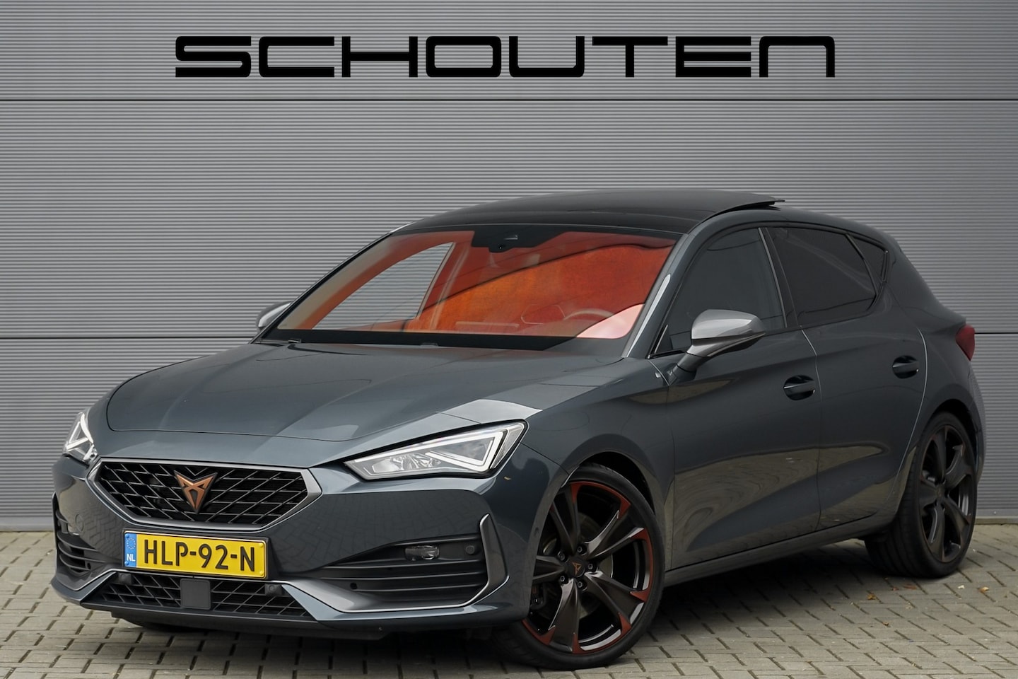 Seat Leon - CUPRA 2.0 TSI 301PK Pano Leder Beats CarPlay Camera - AutoWereld.nl