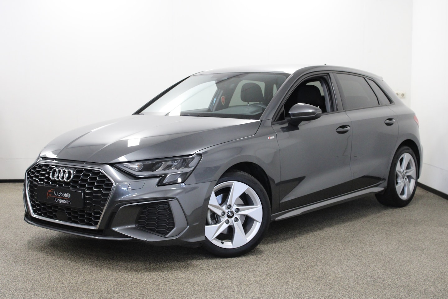 Audi A3 Sportback - 30 TFSI S-line - AutoWereld.nl