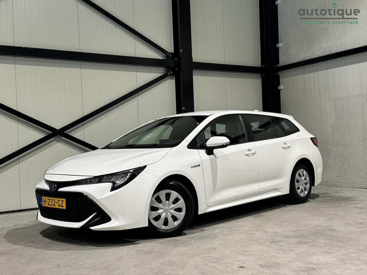 Toyota Corolla Touring Sports - 1.8 Hybrid Comfort Aut. | climate-control | fabrieksgarantie | - AutoWereld.nl