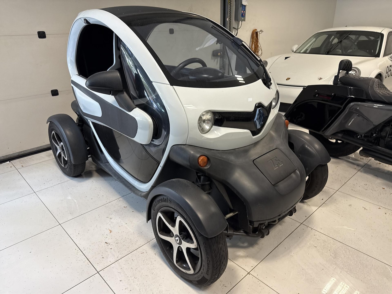 Renault Twizy - . (Koop Accu) | 80km| - AutoWereld.nl
