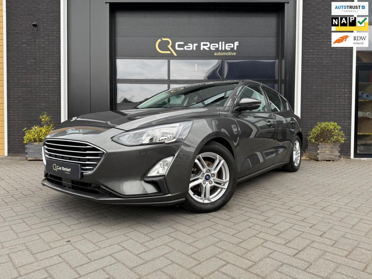 Ford Focus - 1.0 EcoBoost Trend Edition Business | Parkeersensoren v/a | Apple CarPlay | Climate contro - AutoWereld.nl