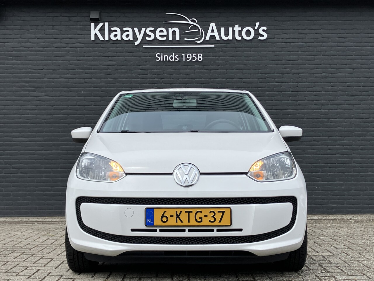 Volkswagen Up! - 1.0 Move Up! BlueMotion | airco | navigatie | bluetooth | elektrisch pakket | apk t/m 7-20 - AutoWereld.nl