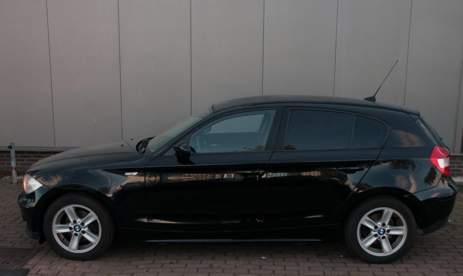 BMW 1-serie - 118i High Executive 118i High Executive - AutoWereld.nl