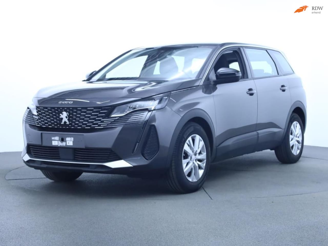 Peugeot 5008 - Active Pack 130pk | Trekhaak | Carplay/AndroidAuto | Stoelverwarming - AutoWereld.nl