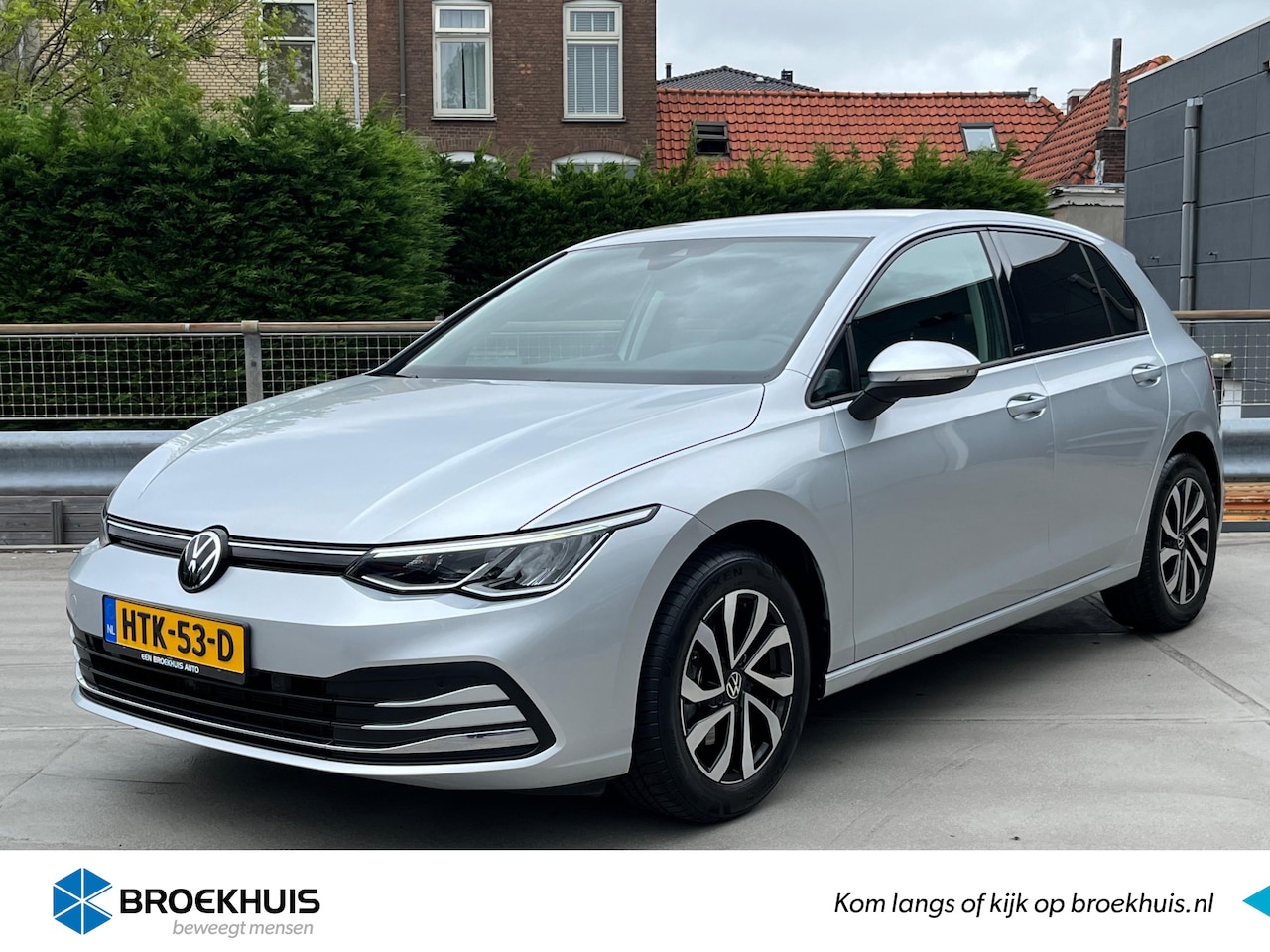 Volkswagen Golf - 1.5 130PK TSI Life | ACC | Achteruitrijcamera | Getinte ruiten achter | Trekhaak | Navigat - AutoWereld.nl