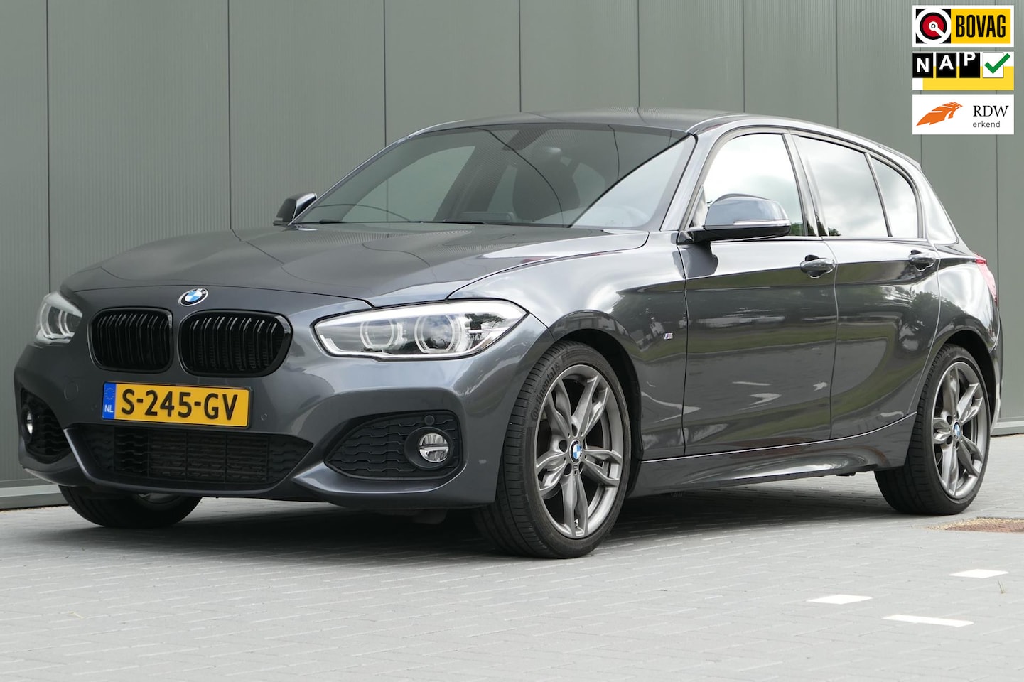 BMW 1-serie - 116i M-Sportpakket Navi Leder PDC Cruise - AutoWereld.nl