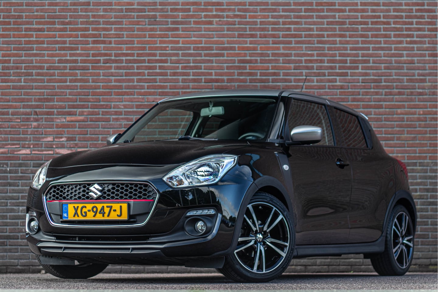 Suzuki Swift - 1.0 Boosterjet Select, 1e eigenaar, Sport-Line, Carplay, Stoelverwarming, Camera, Navigati - AutoWereld.nl
