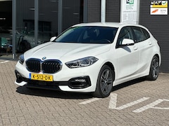 BMW 1-serie - 118i Executive Edition/1STE EIG/NAVI/CARPLAY/LED/NL AUTO NAP
