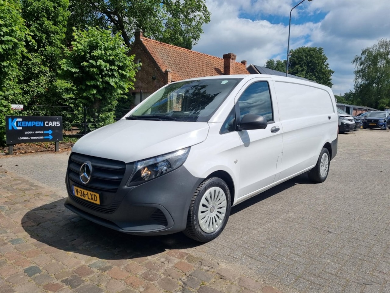 Mercedes-Benz Vito - 116 CDI Aut. L3 Pro Mbux Navi Stoelverw. - AutoWereld.nl