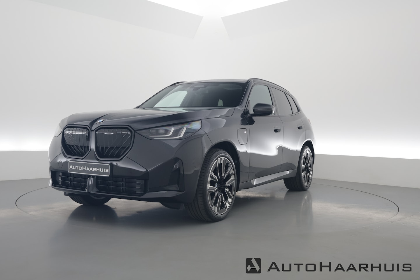 BMW X3 - 30e xDrive M Sport | Pano | HUD | Harman Kardon | Elek. Trekhaak | 21'' | 360cam - AutoWereld.nl