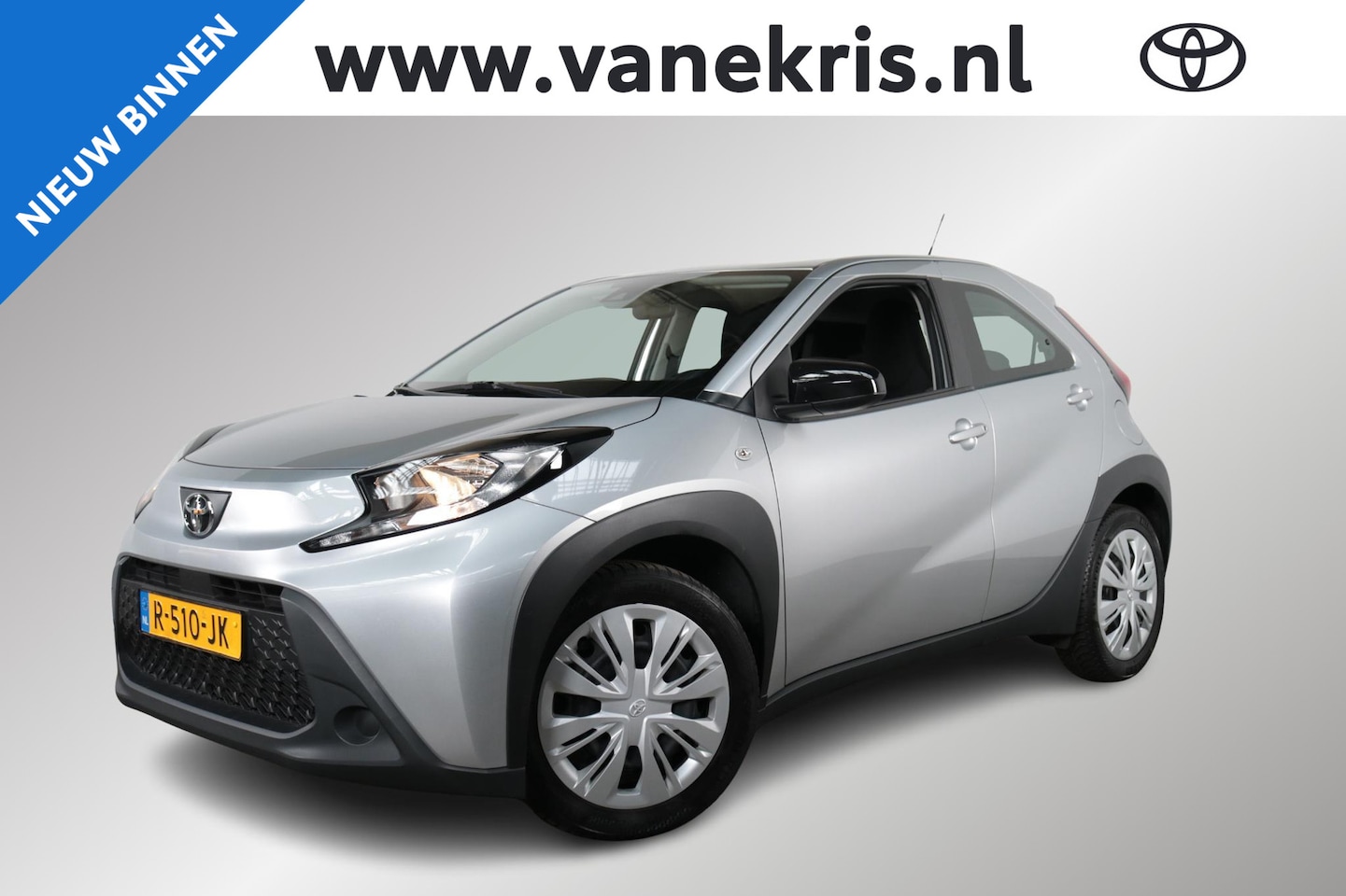 Toyota Aygo X - 1.0 VVT-i MT play 1.0 VVT-i MT Play, 1e eigenaar, NL auto , All season banden - AutoWereld.nl