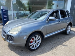 Porsche Cayenne - 4.5 Turbo