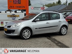Renault Clio - 1.2 16V 55KW 5-DEURS TREKHAAK LICHTMETAAL RIJKLAARPRIJS