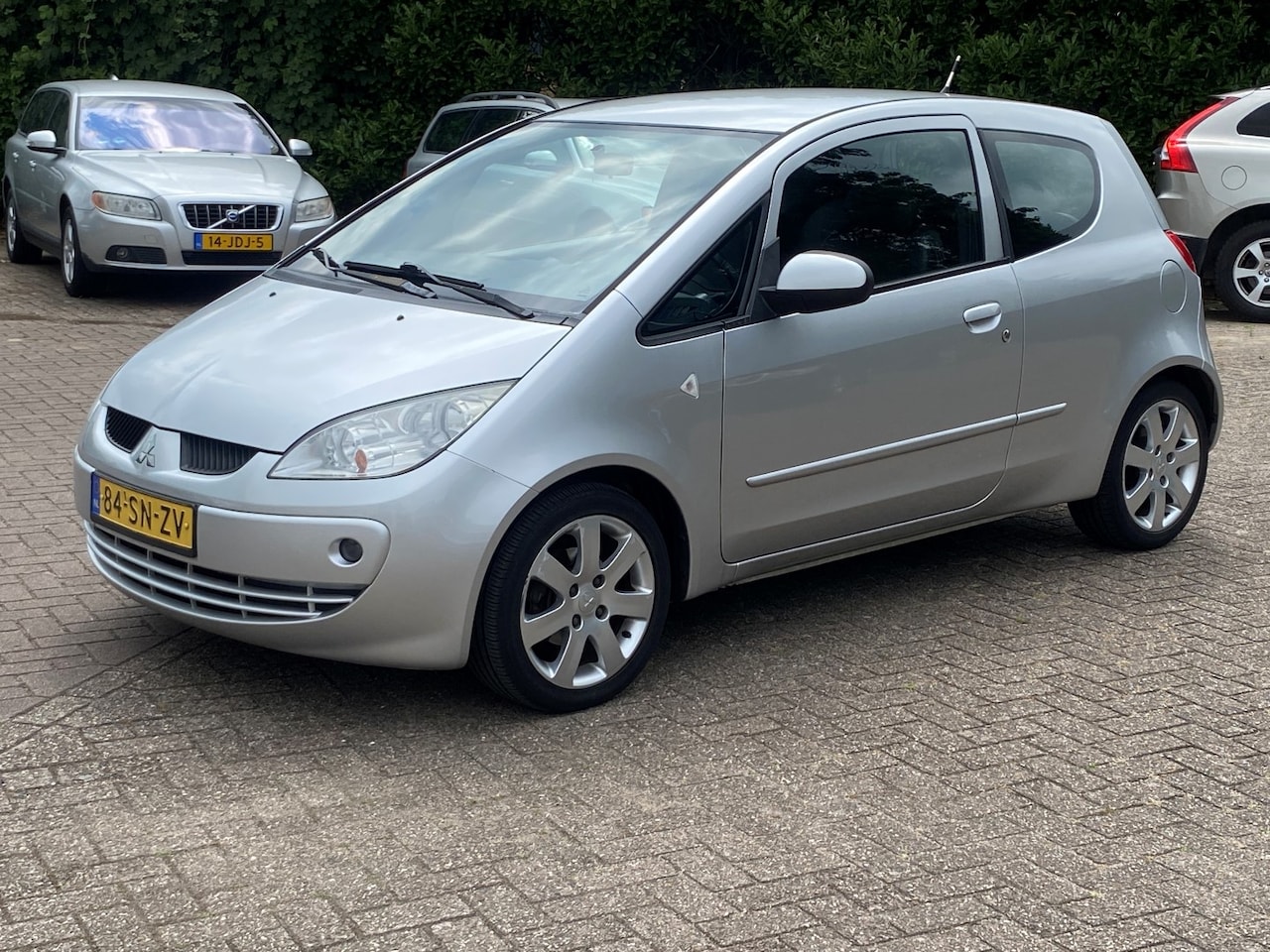 Mitsubishi Colt - 1.5 Instyle Leer/Airco Nieuwe APK - AutoWereld.nl