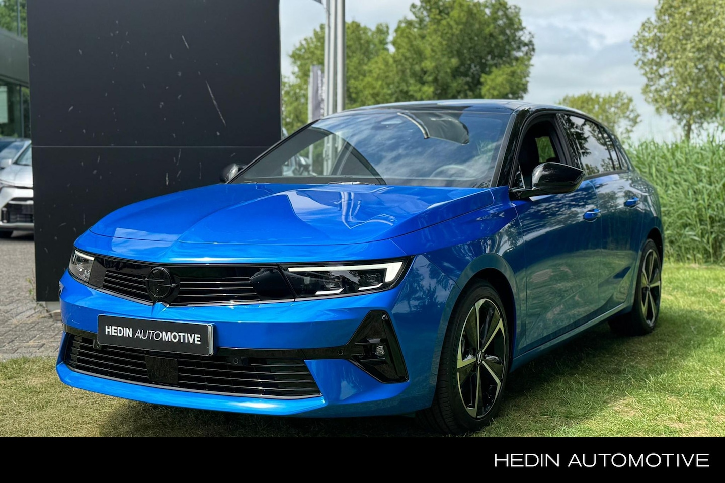Opel Astra - 1.2 Turbo Hybrid Ultimate | Aut. | Climate Control | 360 graden Camera | Parkeersensoren v - AutoWereld.nl