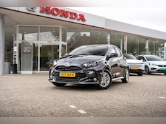 Toyota Yaris - 1.5 Full Hybrid Active Automaat | Parkeersensoren voor en achter | Achteruitrijcamera | St
